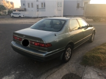 للبيع تويوتا camry 2000