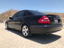 للبيع مرسيديس E class 2005