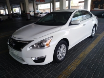 للبيع نيسان Altima 2015