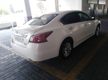 للبيع نيسان Altima 2015