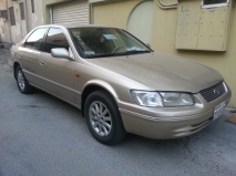 للبيع تويوتا camry 2000