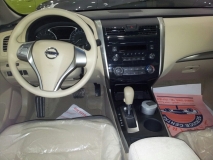 للبيع نيسان Altima 2013