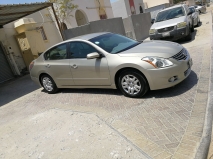 للبيع نيسان Altima 2010