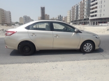 للبيع تويوتا Yaris 2015