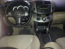 للبيع تويوتا RAV4 2008