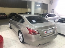 للبيع نيسان Altima 2013