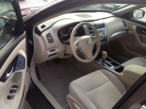 للبيع نيسان Altima 2013