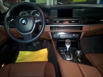 للبيع بي ام دبليو 528 2012