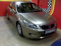 للبيع هوندا Accord 2009