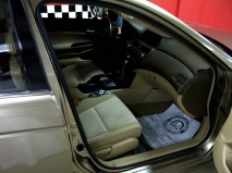 للبيع هوندا Accord 2009