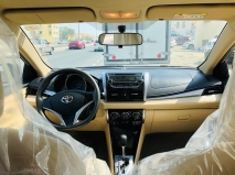 للبيع تويوتا Yaris 2015
