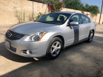 للبيع نيسان Altima 2012