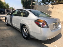 للبيع نيسان Altima 2012