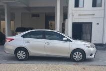 للبيع تويوتا Yaris 2015