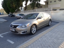 للبيع نيسان Altima 2014