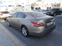 للبيع نيسان Altima 2014