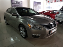 للبيع نيسان Altima 2014