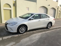 للبيع تويوتا camry 2017