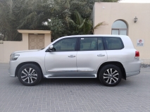 للبيع تويوتا Land Cruiser  2019