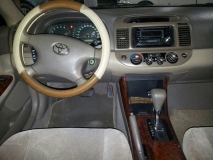 للبيع تويوتا camry 2003