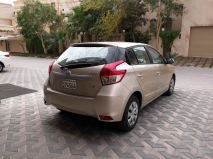 للبيع تويوتا Yaris 2015