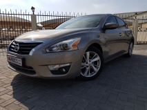 للبيع نيسان Altima 2014