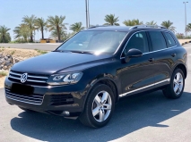 للبيع فولكس واجن touareg 2013