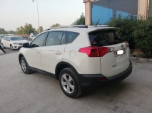 للبيع تويوتا RAV4 2013