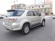 للبيع تويوتا Fortuner 2013