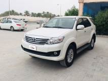 للبيع تويوتا Fortuner 2015