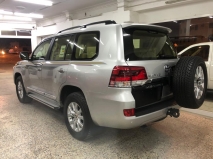 للبيع تويوتا Land Cruiser  2017
