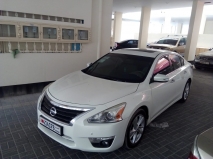 للبيع نيسان Altima 2014