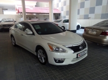 للبيع نيسان Altima 2014