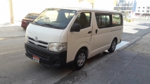 للبيع تويوتا Hiace 2011