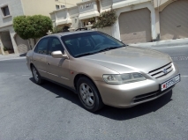 للبيع هوندا Accord 2002