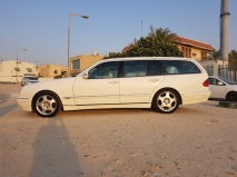 للبيع مرسيديس E class 2003