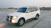 للبيع متسوبيشي Pajero 2008