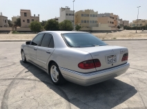 للبيع مرسيديس E class 1998