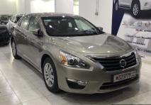 للبيع نيسان Altima 2013