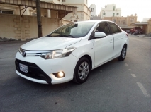 للبيع تويوتا Yaris 2015