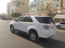 للبيع تويوتا Fortuner 2013