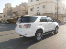 للبيع تويوتا Fortuner 2013