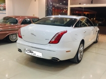 للبيع جاكور XJ 2013