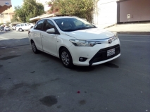 للبيع تويوتا Yaris 2015