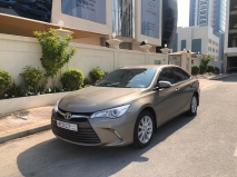 للبيع تويوتا camry 2017