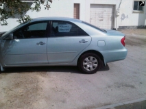 للبيع تويوتا camry 2004