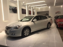 للبيع نيسان Altima 2011