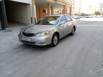 للبيع تويوتا camry 2004