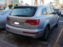 للبيع أودي Q7 2007