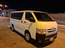 للبيع تويوتا Hiace 2015